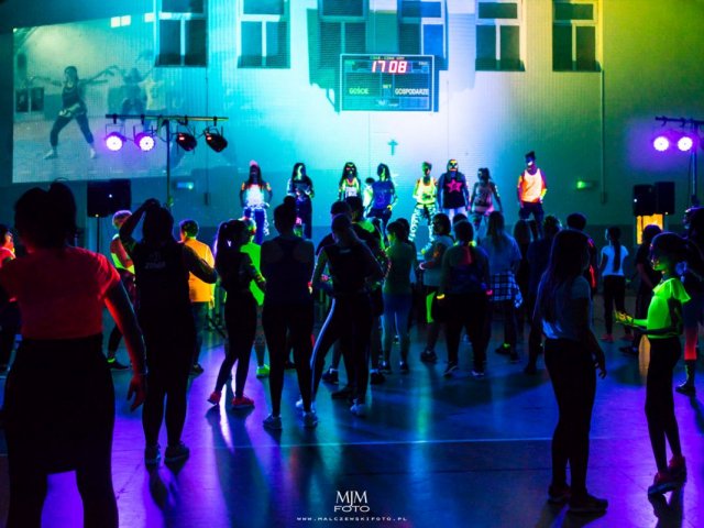 Positive Fluo Maraton Zumba w naszym LO
