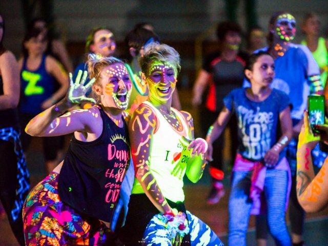 Positive Fluo Maraton Zumba w naszym LO