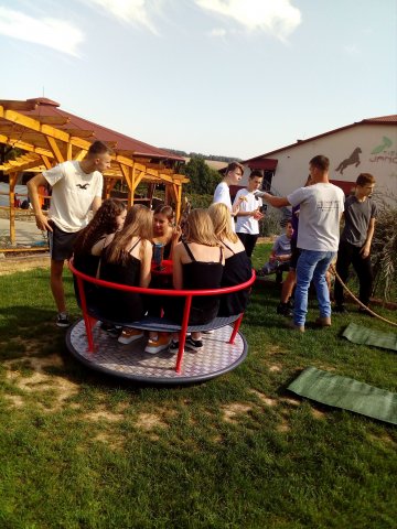 Wyjazd integracyjny klasy 1d do Siedliska Janczar w Pstrągowej 16.09.2020 r.