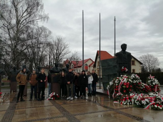 Ku czci Żołnierzy Wyklętych (Niezłomnych) 