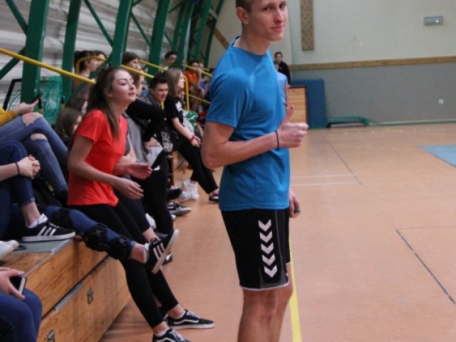 FOTORELACJA z wydarzeń odbywających się w naszym liceum z okazji "Walentynek" 