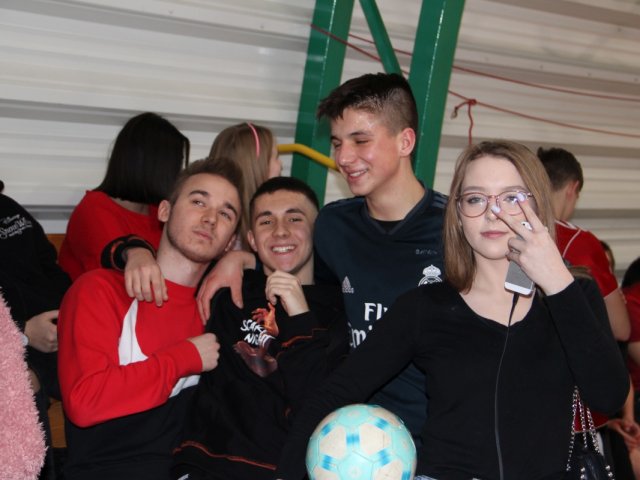 FOTORELACJA z wydarzeń odbywających się w naszym liceum z okazji "Walentynek" 