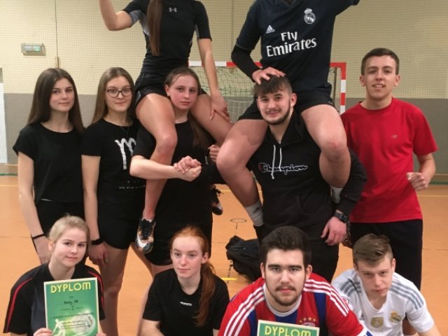 FOTORELACJA z wydarzeń odbywających się w naszym liceum z okazji "Walentynek" 