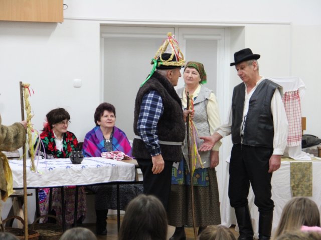 FOTORELACJA z wydarzeń odbywających się w naszym liceum z okazji "Walentynek" 