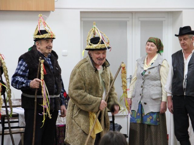 FOTORELACJA z wydarzeń odbywających się w naszym liceum z okazji "Walentynek" 