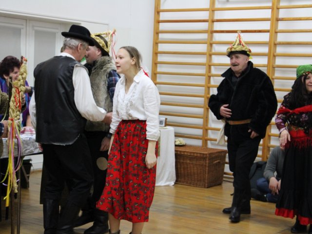 FOTORELACJA z wydarzeń odbywających się w naszym liceum z okazji "Walentynek" 