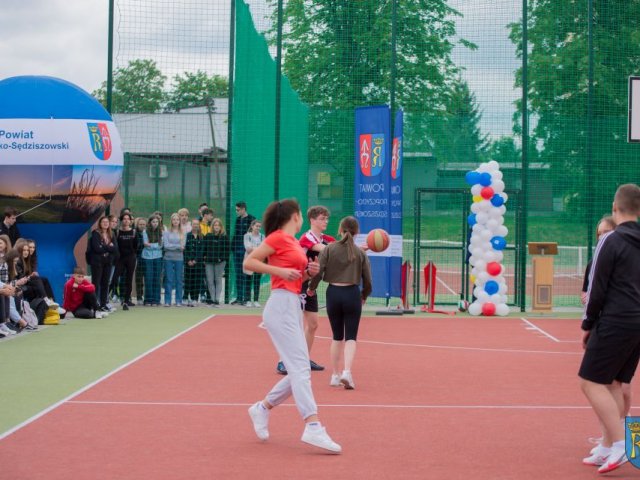 Fotorelacja z uroczystego otwarcia boisk sportowych przy LO im. ks. Piotra Skargi w Sędziszowie Małopolskim