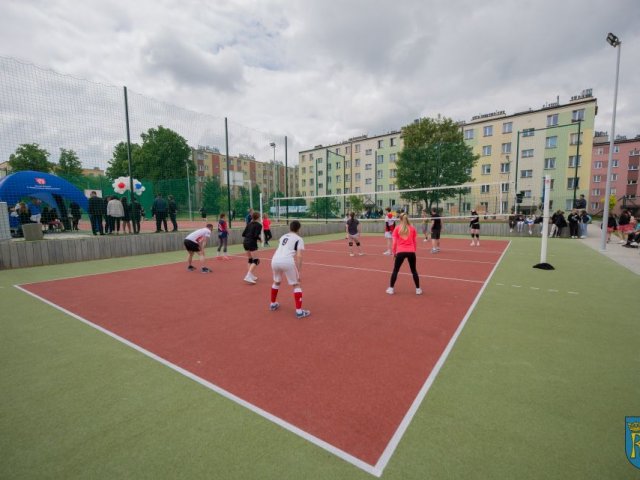Fotorelacja z uroczystego otwarcia boisk sportowych przy LO im. ks. Piotra Skargi w Sędziszowie Małopolskim