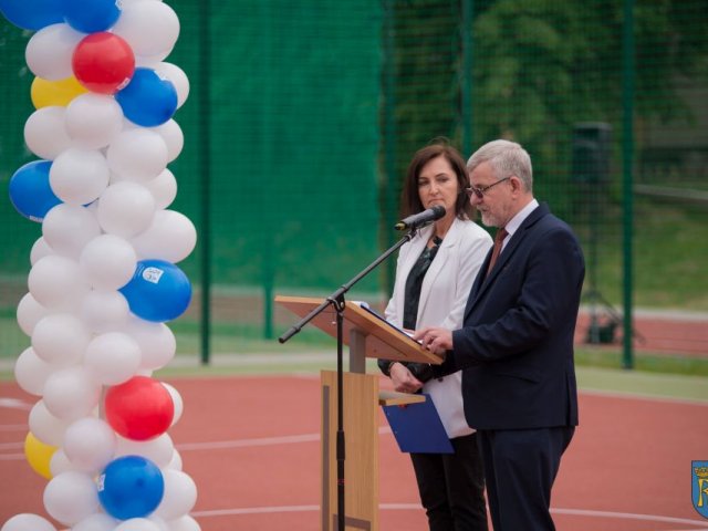 Fotorelacja z uroczystego otwarcia boisk sportowych przy LO im. ks. Piotra Skargi w Sędziszowie Małopolskim