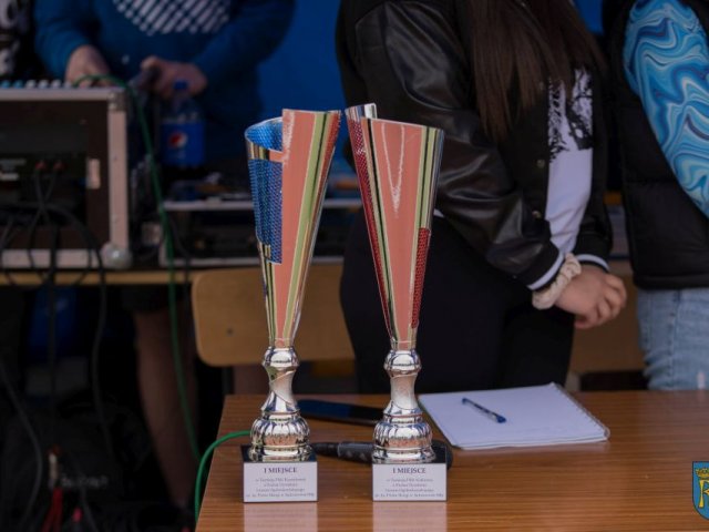 Fotorelacja z uroczystego otwarcia boisk sportowych przy LO im. ks. Piotra Skargi w Sędziszowie Małopolskim