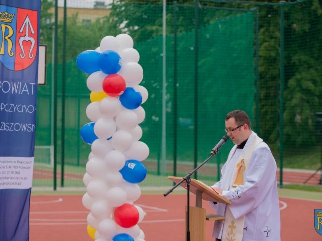 Fotorelacja z uroczystego otwarcia boisk sportowych przy LO im. ks. Piotra Skargi w Sędziszowie Małopolskim