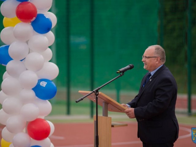 Fotorelacja z uroczystego otwarcia boisk sportowych przy LO im. ks. Piotra Skargi w Sędziszowie Małopolskim