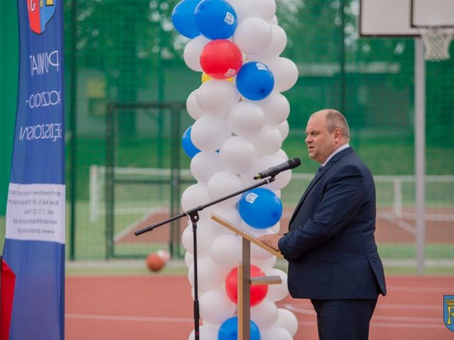 Fotorelacja z uroczystego otwarcia boisk sportowych przy LO im. ks. Piotra Skargi w Sędziszowie Małopolskim
