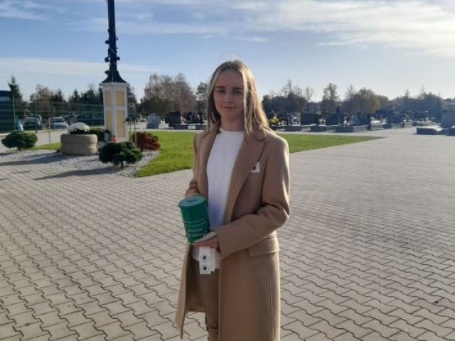 Charytatywna kwesta przy cmentarzu w Sędziszowie Małopolskim