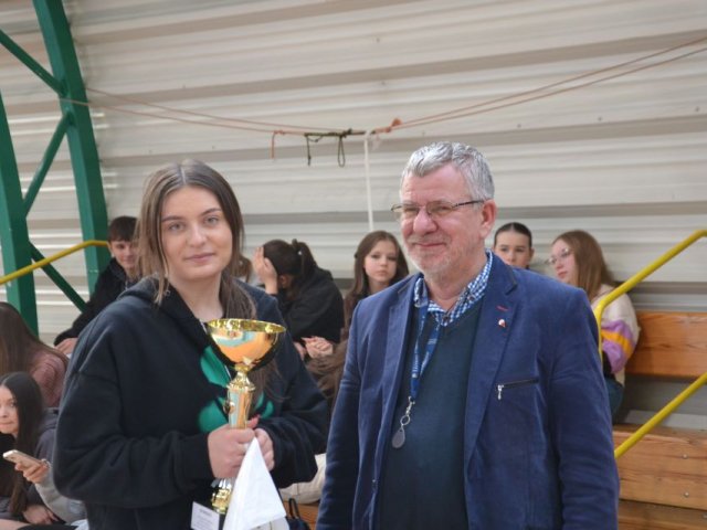 Zawody międzyklasowe w piłce siatkowej