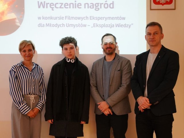 „Eksplozja wiedzy: Konkurs Filmowych Eksperymentów dla Młodych Umysłów”