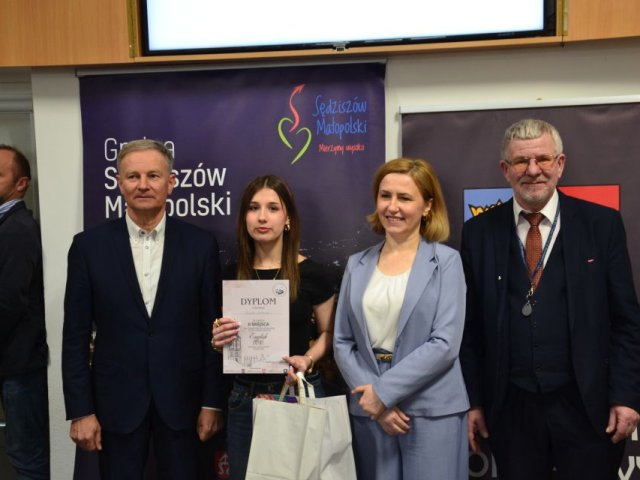 Powiatowy Konkurs Języka Angielskiego „English Expert”